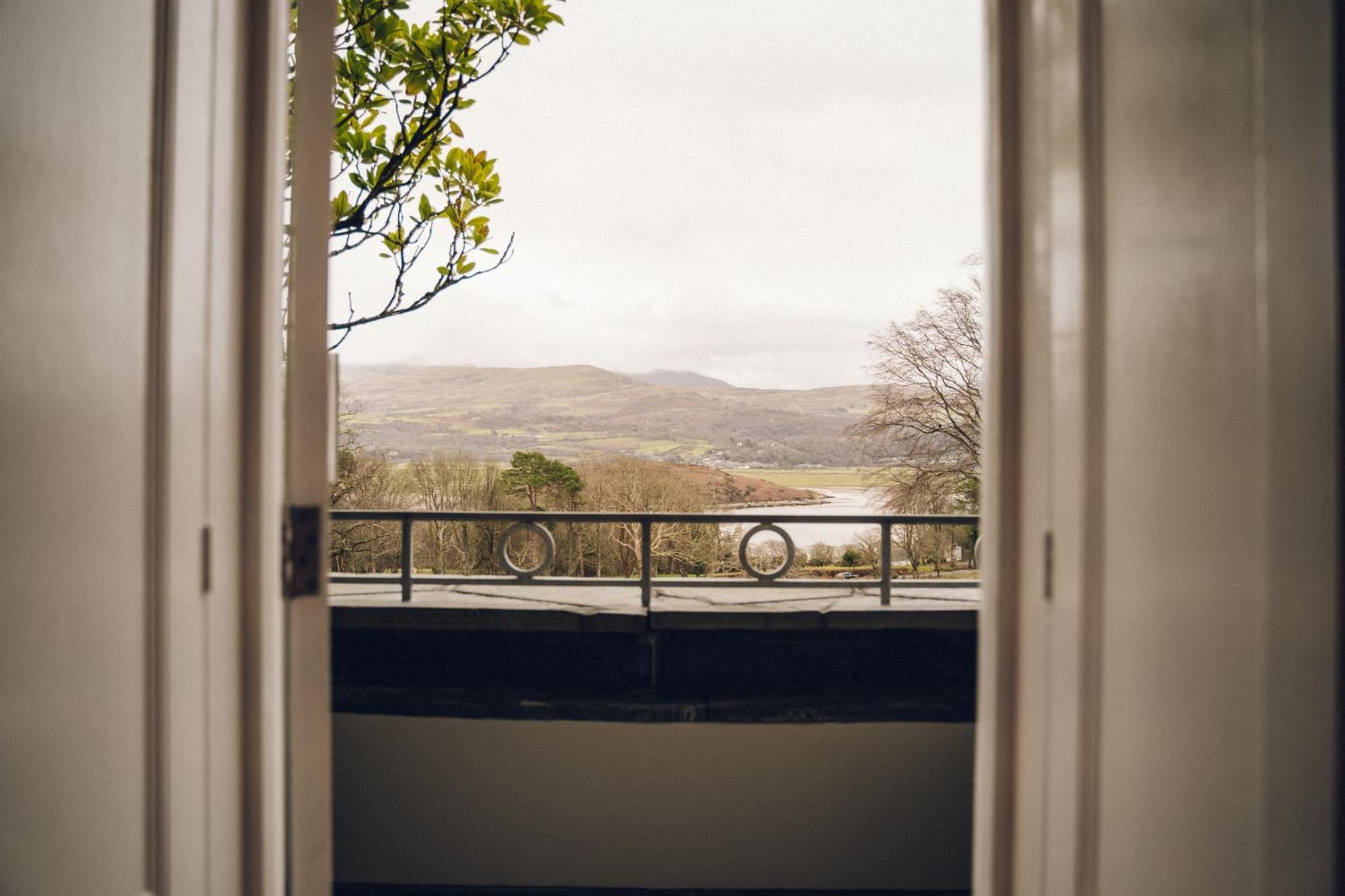 Portmeirion Village & Castell Deudraeth Porthmadog Eksteriør bilde