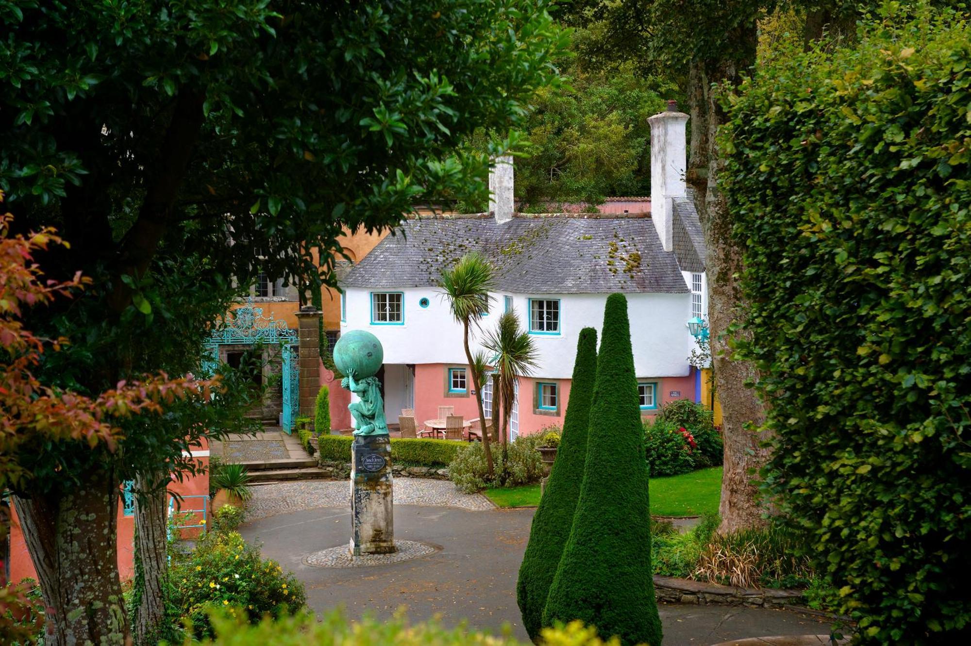 Portmeirion Village & Castell Deudraeth Porthmadog Eksteriør bilde